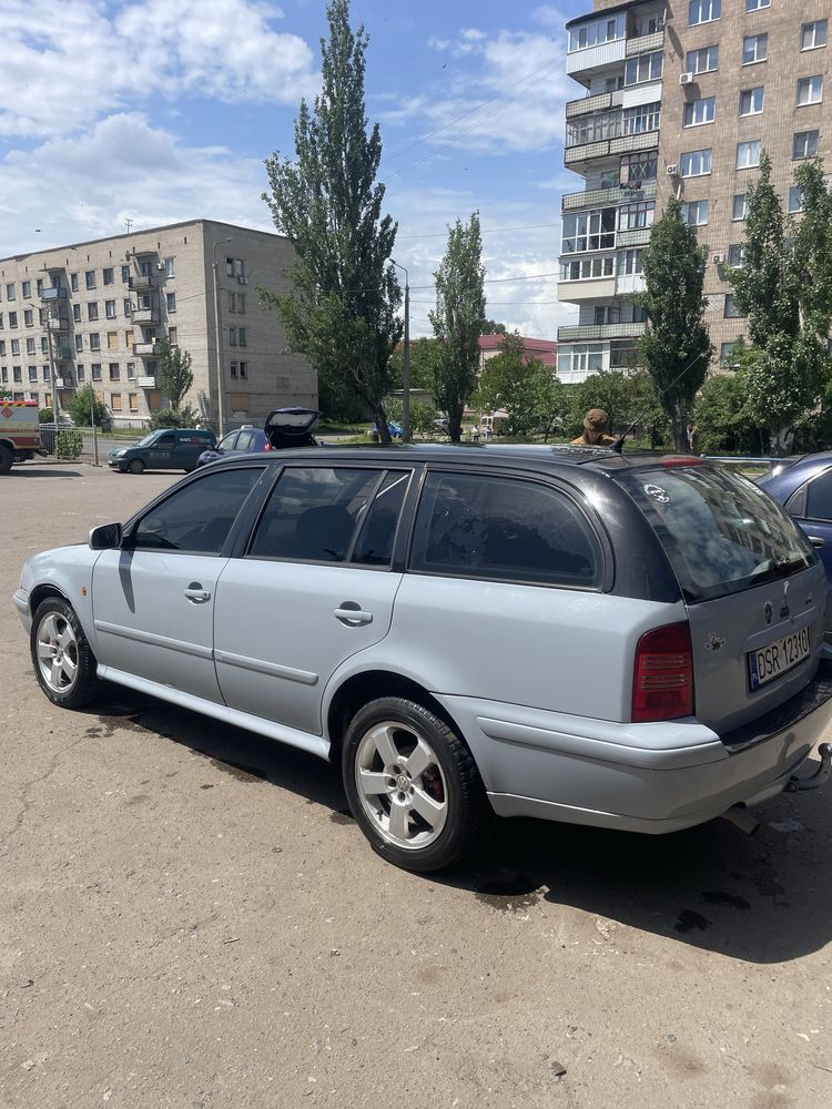 Продам шкоду у робочому стані