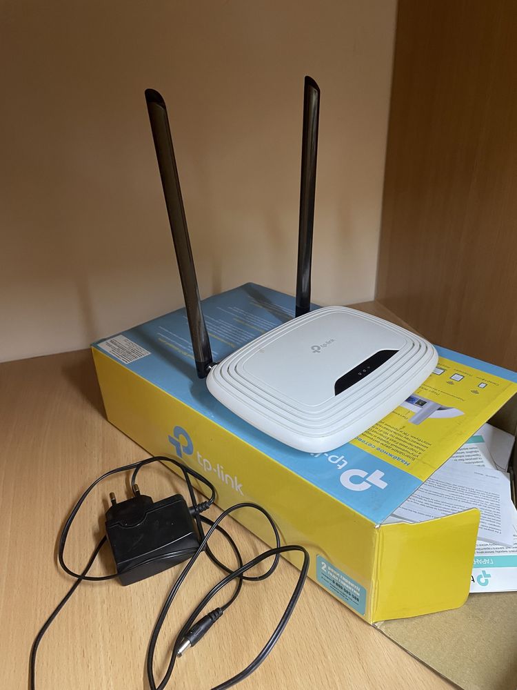 Wi-fi інтернет роутер