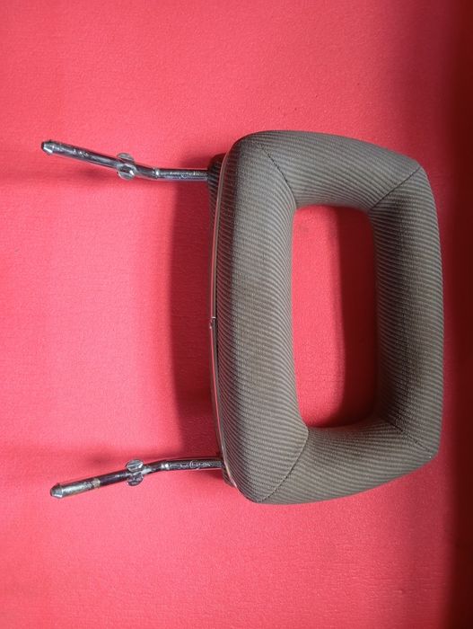 Підголовники продам