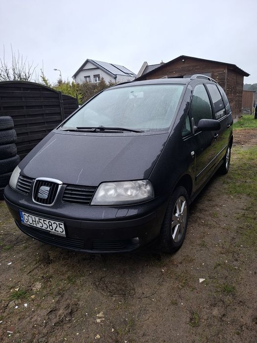 Seat Alhambra Stn określam na 5+