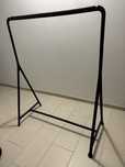 Charriot de roupa Preto
