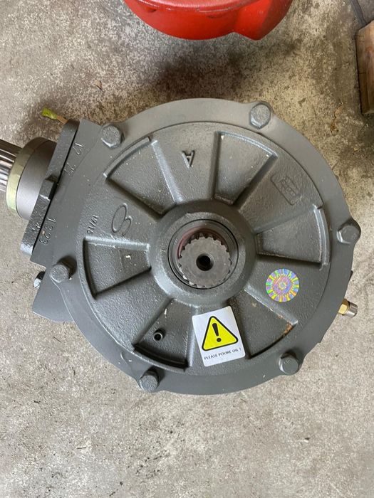 Przekładnia napędu kosy Claas Lexion Mega Dominator