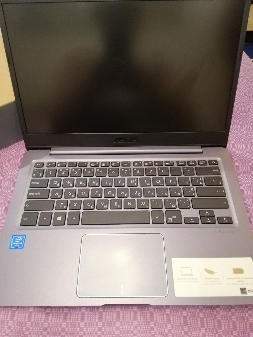 Аsus E406S VivoBook