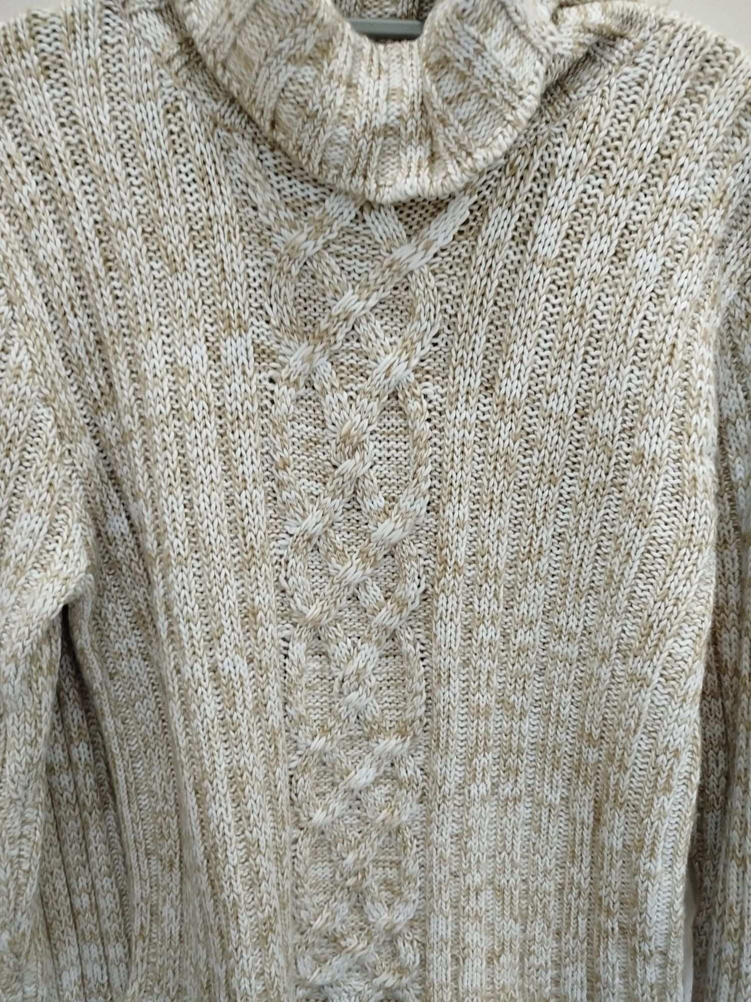 Damski sweter z golfem Tiffy r. L
