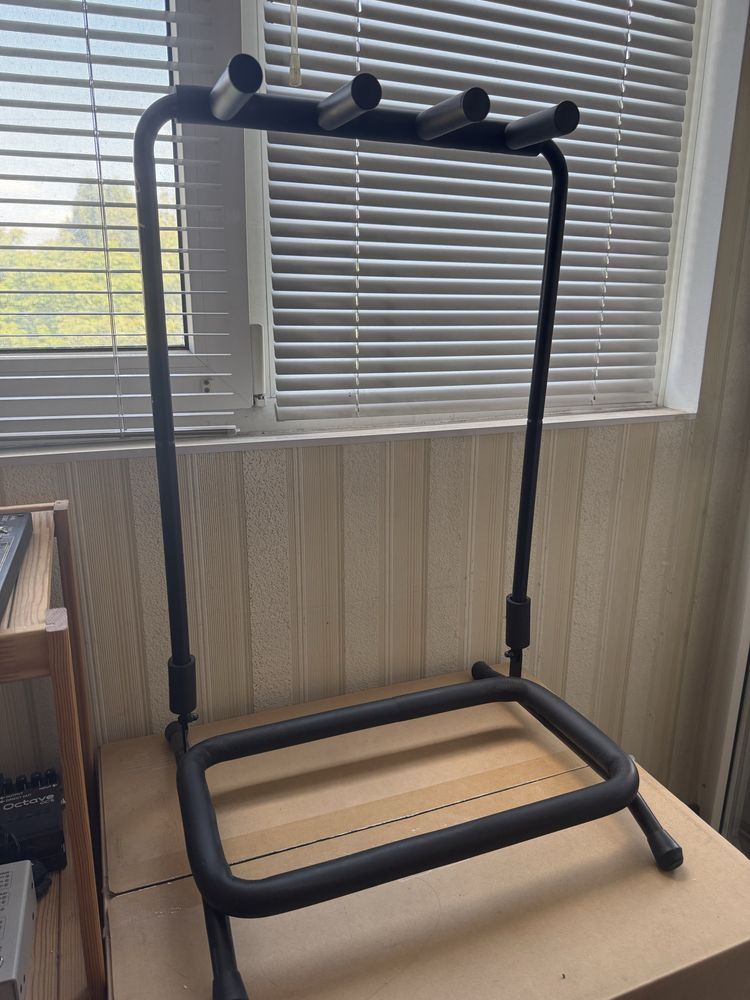 Fender Multi-Stand 3 гітари, стійка для трьох гітар