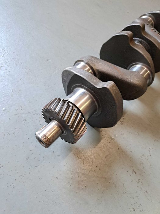 Wał korbowy silnika TOYOTA 4P - Wózek widłowy - po regeneracji