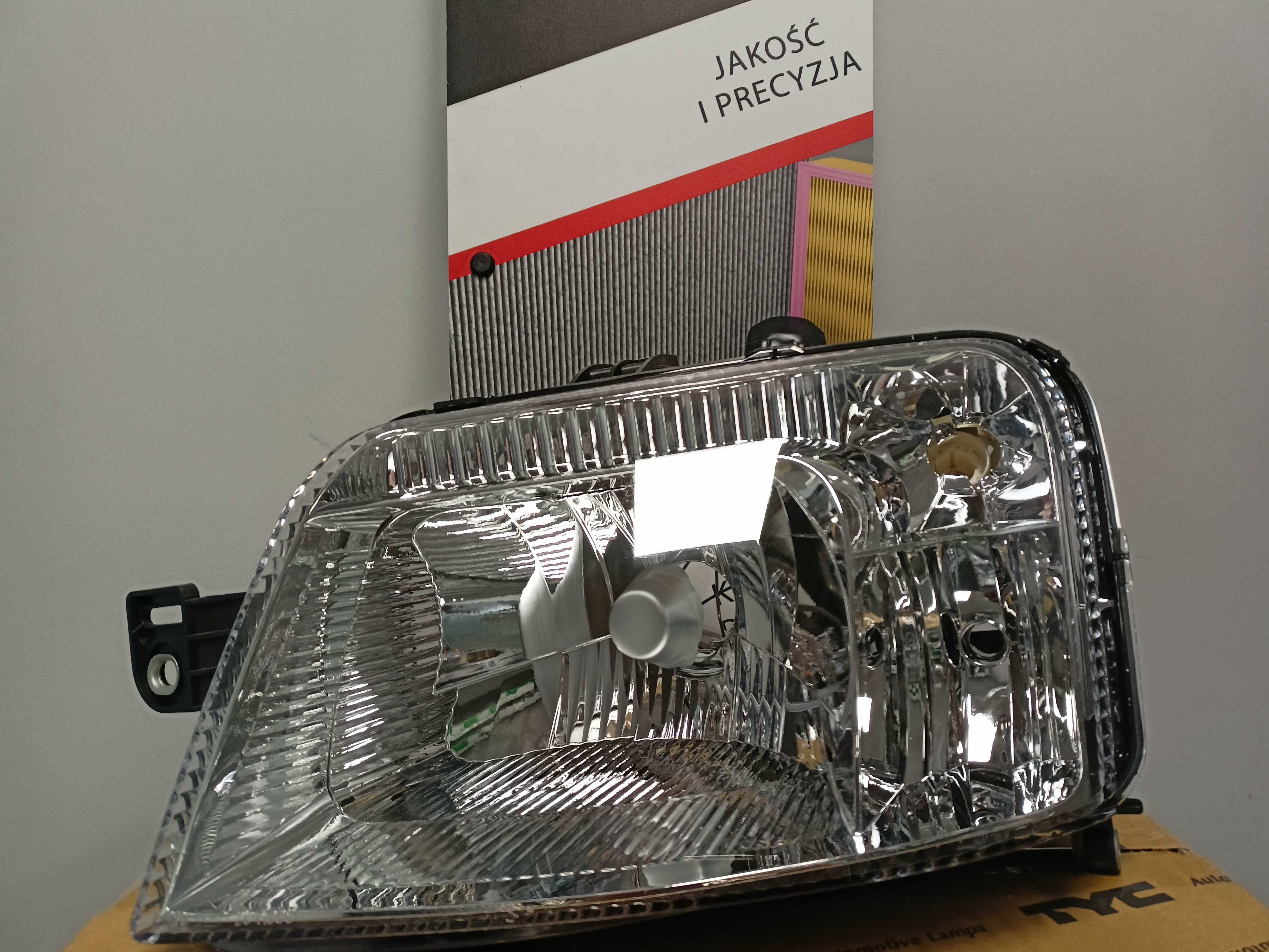 Fiat Panda 09- Lampa/Reflektor przód lewy /H4