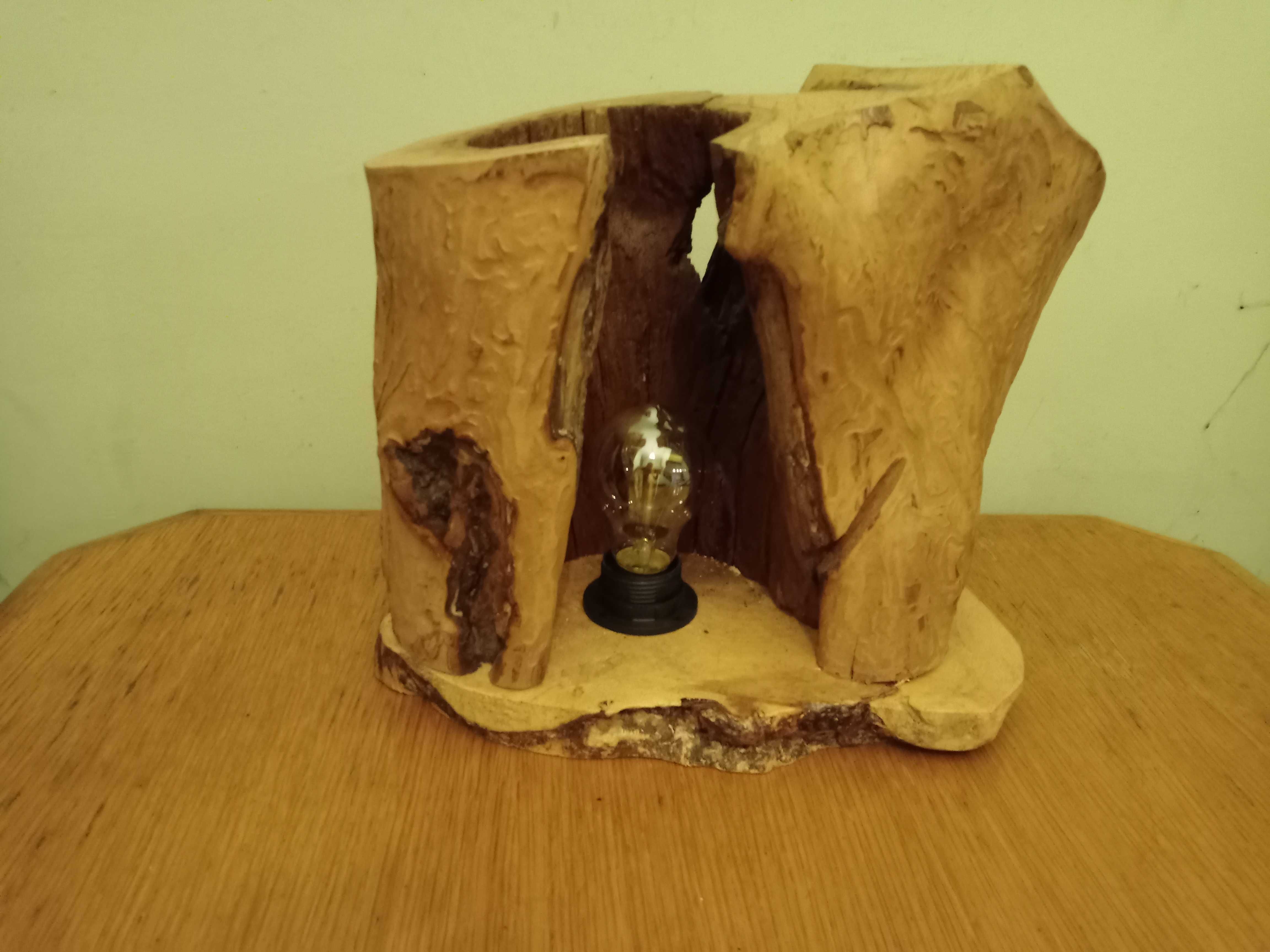 Lampa  drewniana