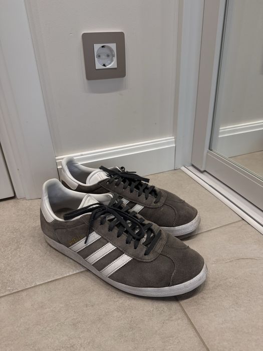 Adidas gazelle сірі замшеві чоловічі 44 розмір
