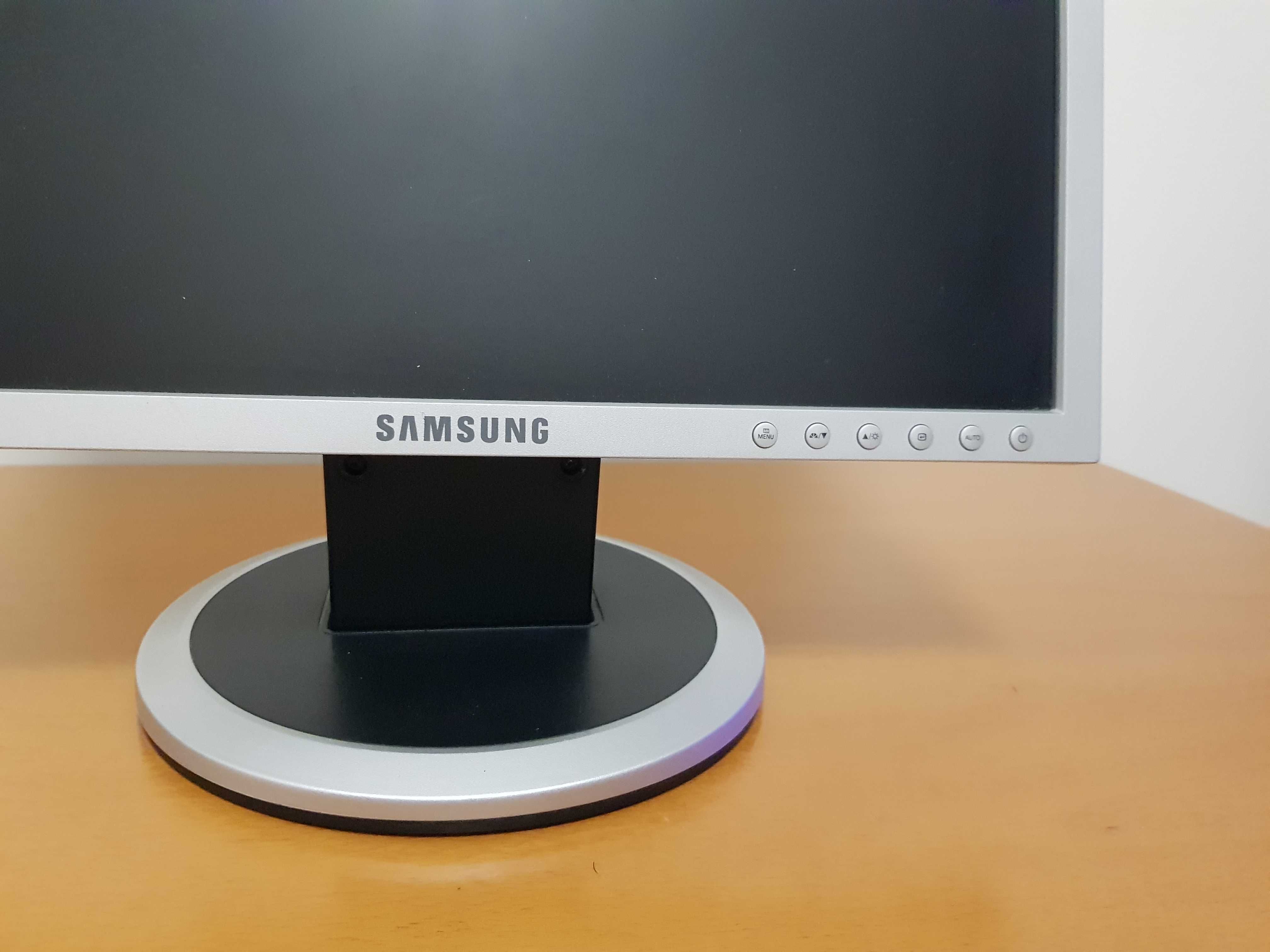 Monitor PC Samsung SyncMaster 17"