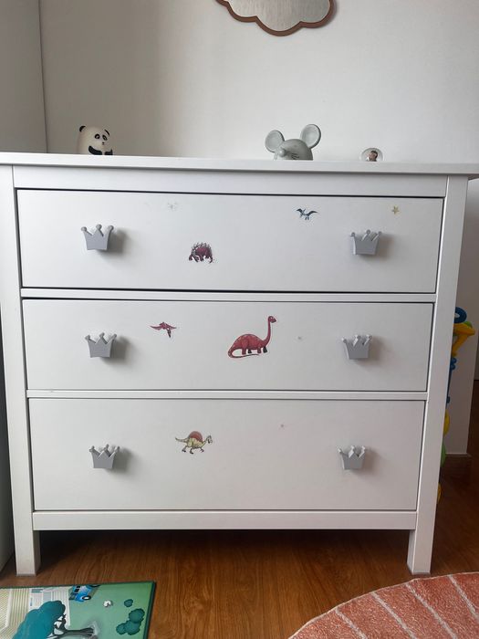 Móvel de  camiseiro