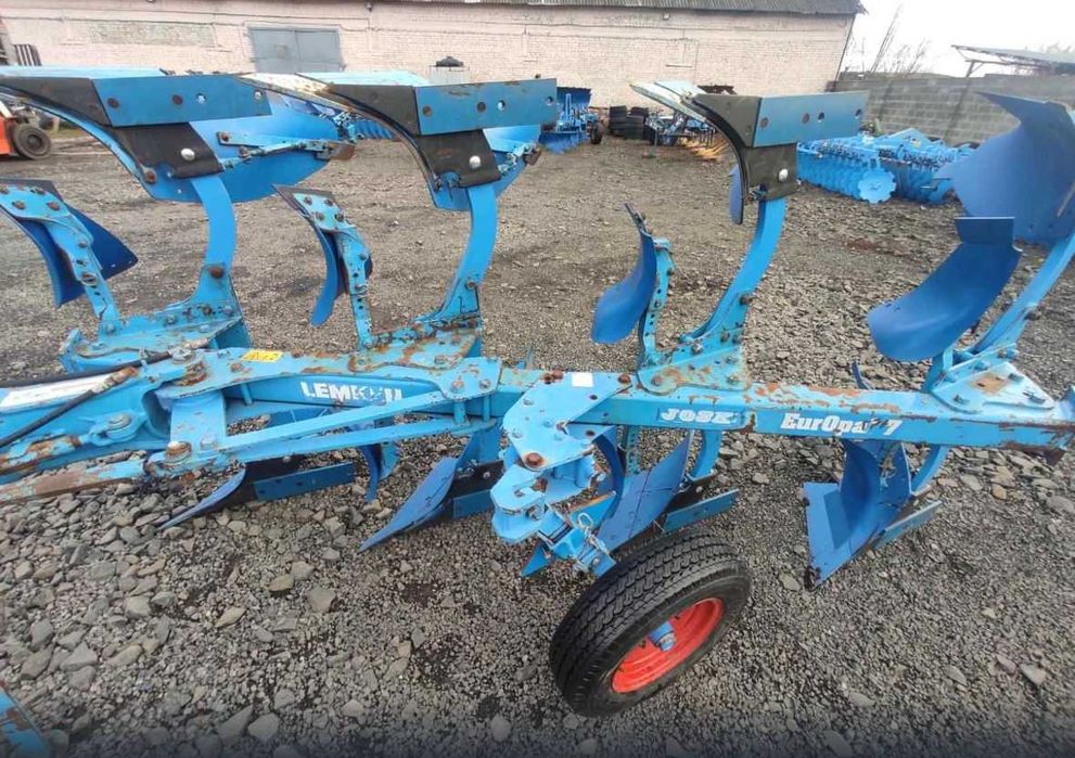 Плуг Lemken EurOpal 7 4 корп. Lemken Opal 120 із зміною ширини оранки