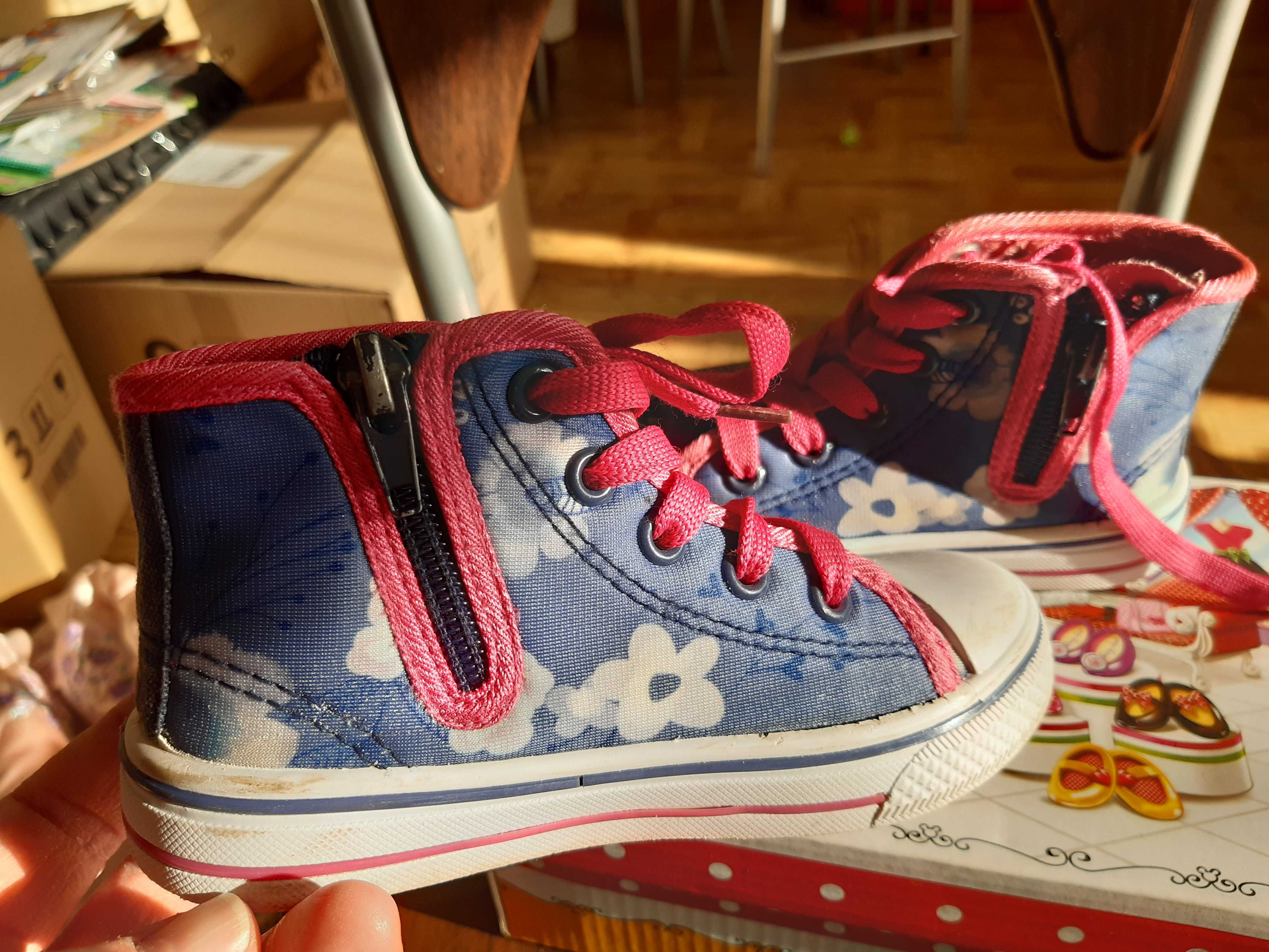 trampki na zamek, Myszka Minnie, Mickey, r. 26