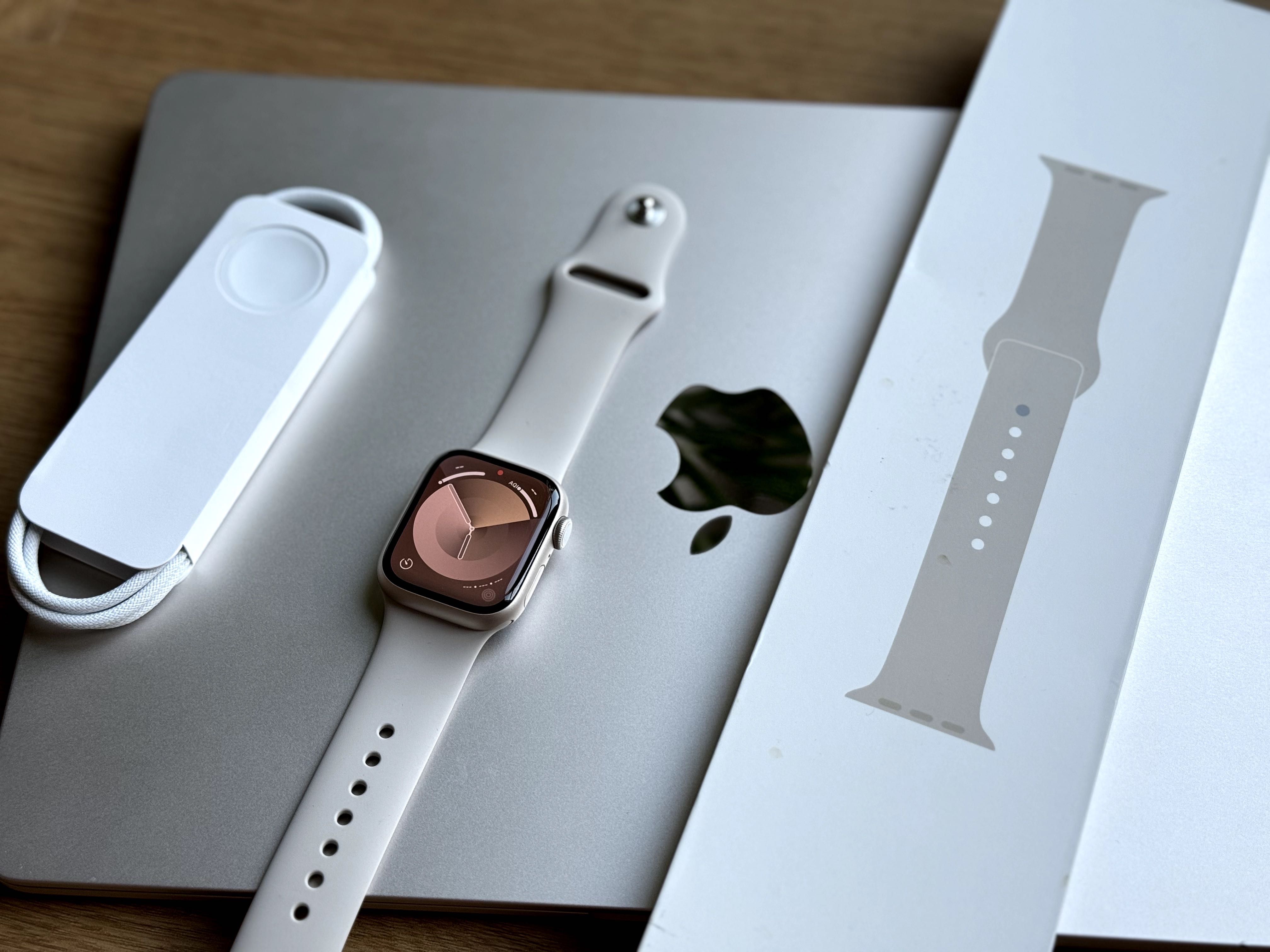 Idealny Apple Watch 9 41mm księżycowa poświata kondycja 100% gwarancja