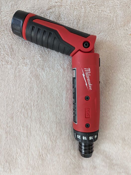 Wkrętarka Milwaukee M4D