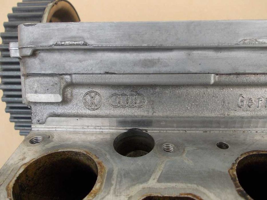 Головка блока VW Caddy 1.6 tdi GOLF 1.6 Touran 1.6 ГБЦ Каддік 1.6 tdi