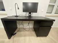 Secretária MALM preta 140*65