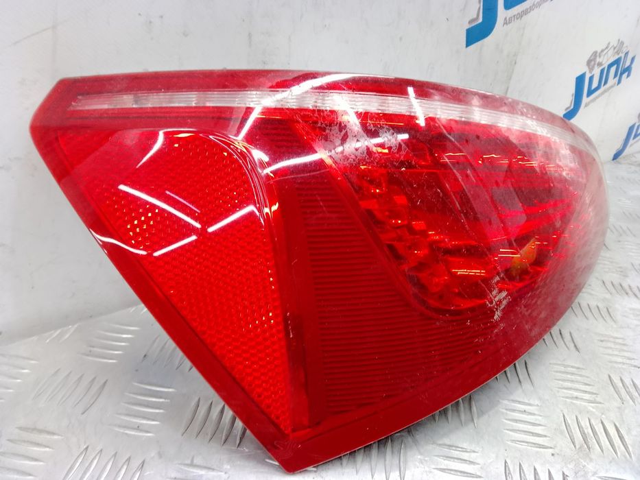 Фонарь левый в крышке 8R0945093B для Audi Q5 2008-2012