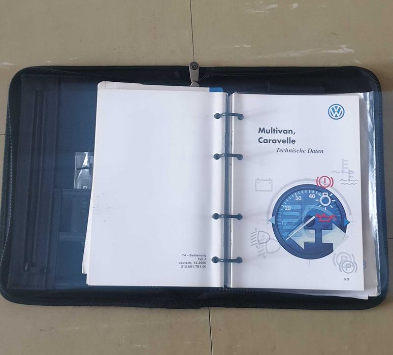 Instrukcja Obslugi+Etui.VW Multivan Transporter Caravelle instrukcja