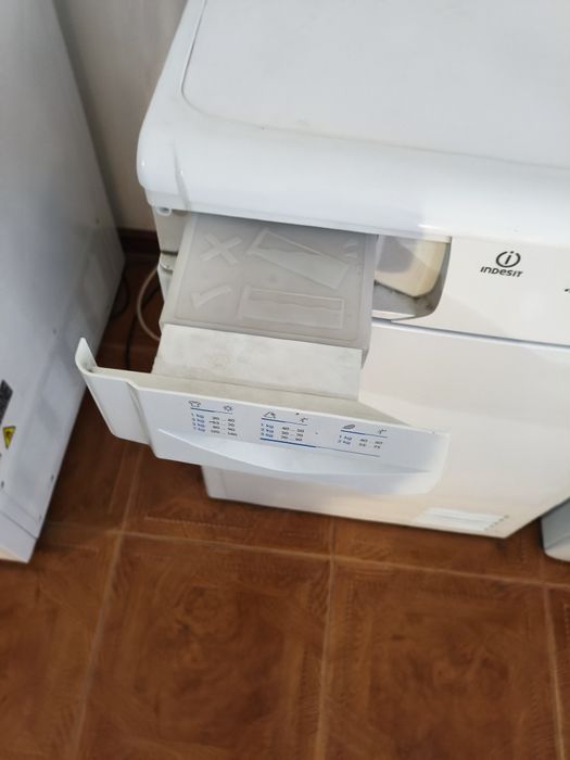Vendo máquina de secar roupa