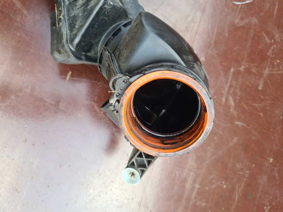 Mercedes Sprinter W907 2.0 rura powietrza dolot