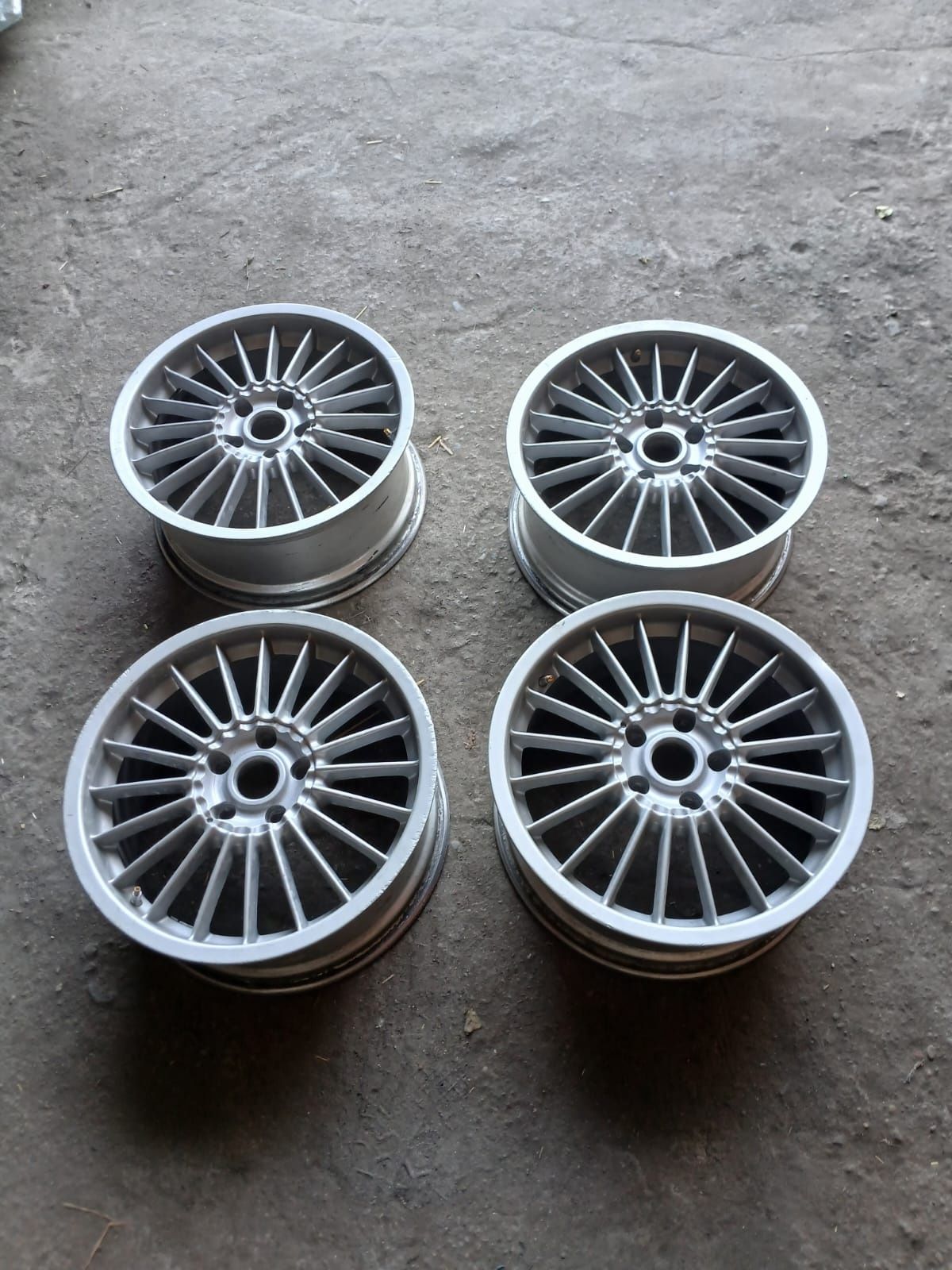 Felgi Alpina 18 cali et40 5x120