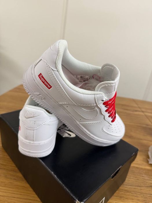 Nike Air Force Supreme
