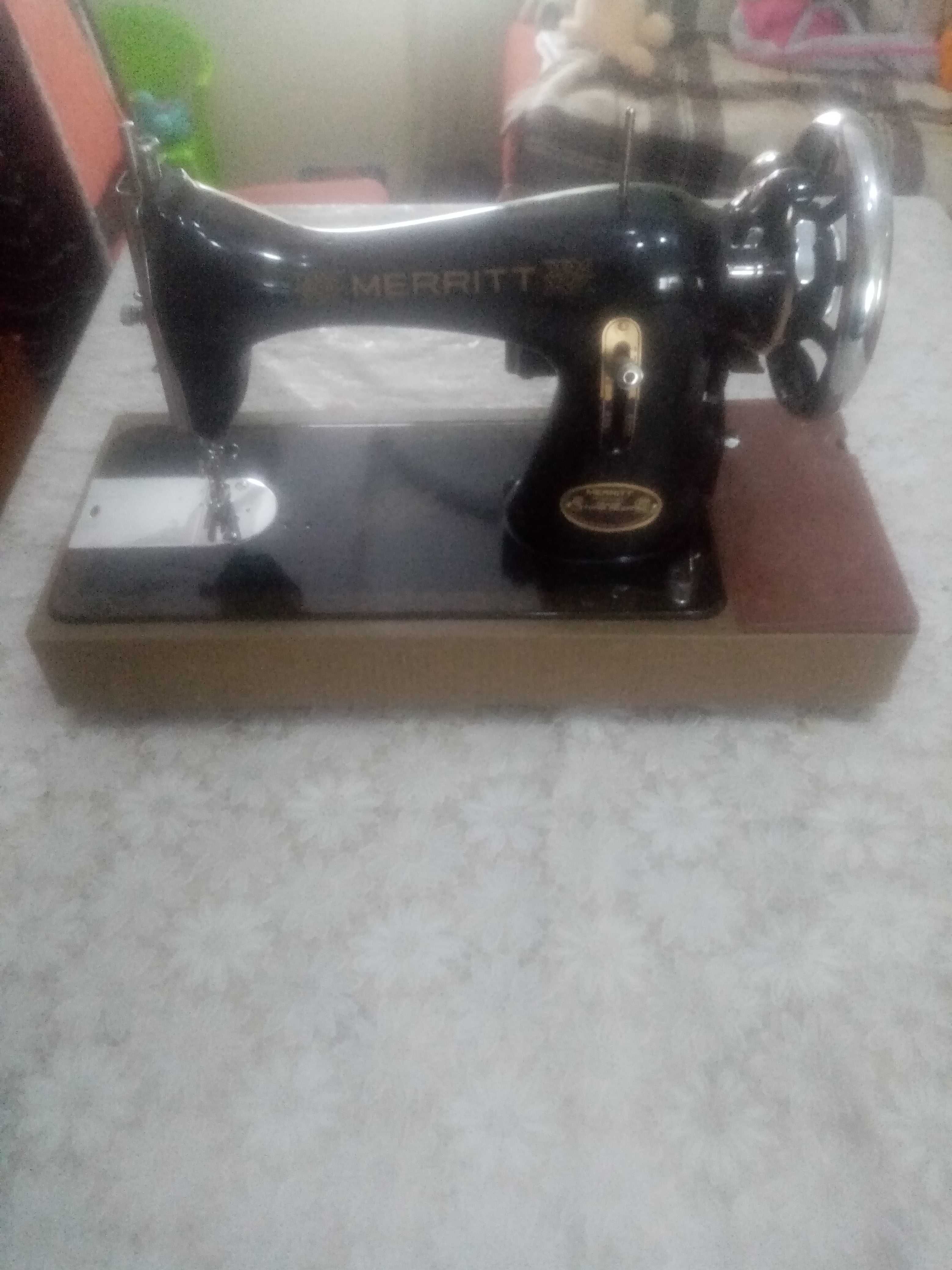 Швейная машинка MERRITT