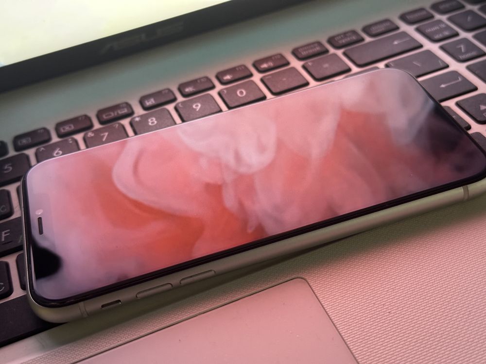 Iphone xr 128гб в ідеальному стані