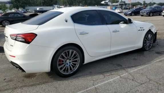 Бампер Maserati Ghibli Modena, GranTurismo Levante Quattroporte