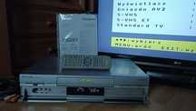 Magnetowid SVHS Panasonic NV-HS 830