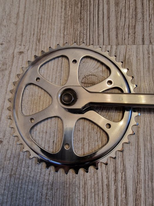Korby rowerowe mechanizm korbowy do roweru na kwadrat