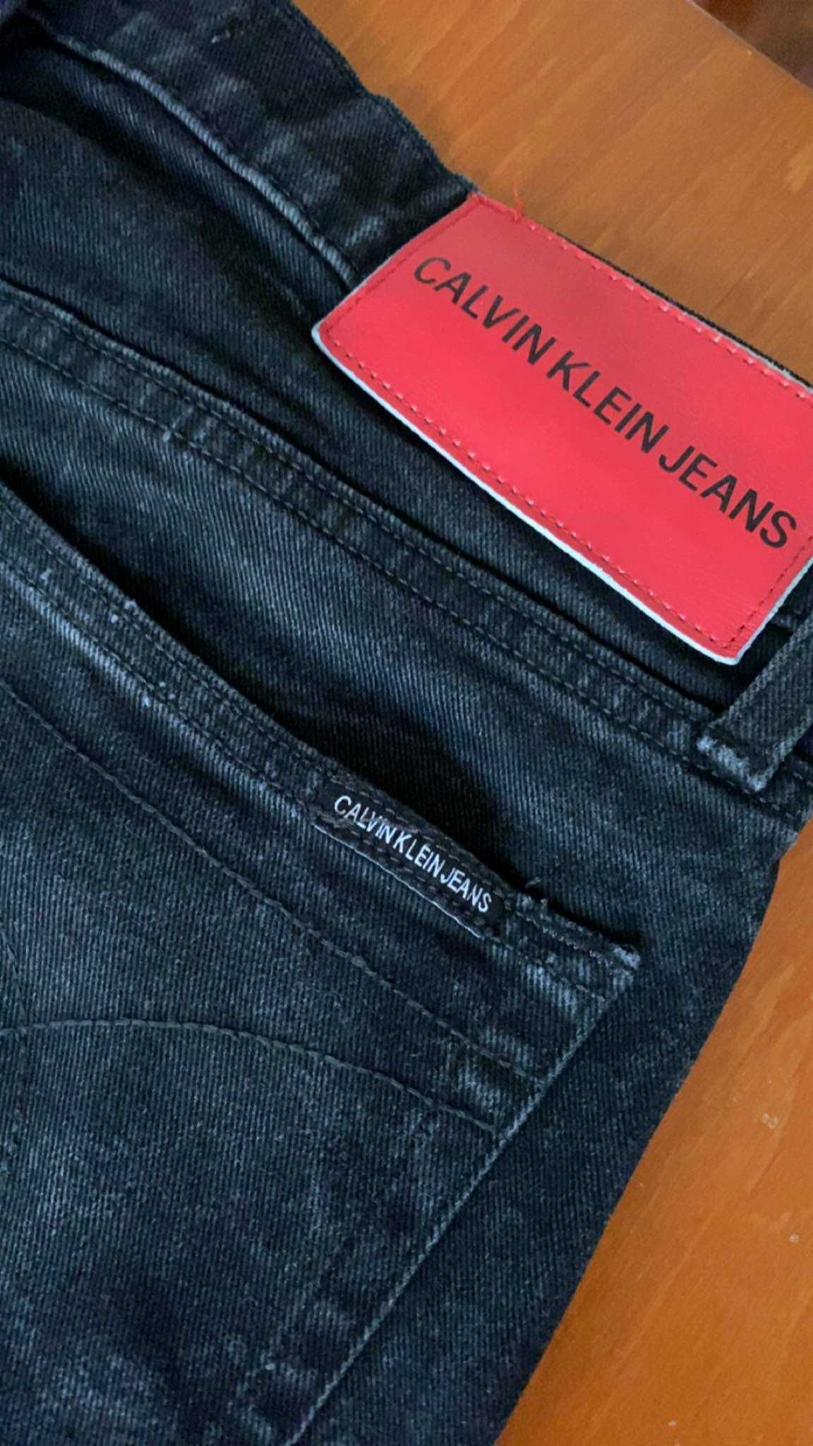 Calvin Klein Jeans czarne spodnie slim z czerwonymi paskami 32x32