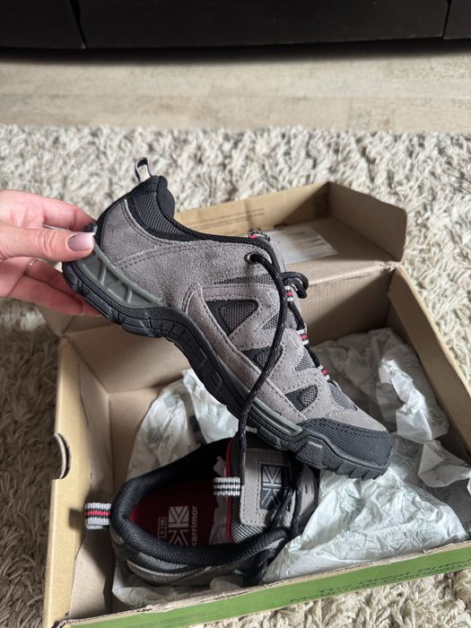 Трекінгові кросівки, нові