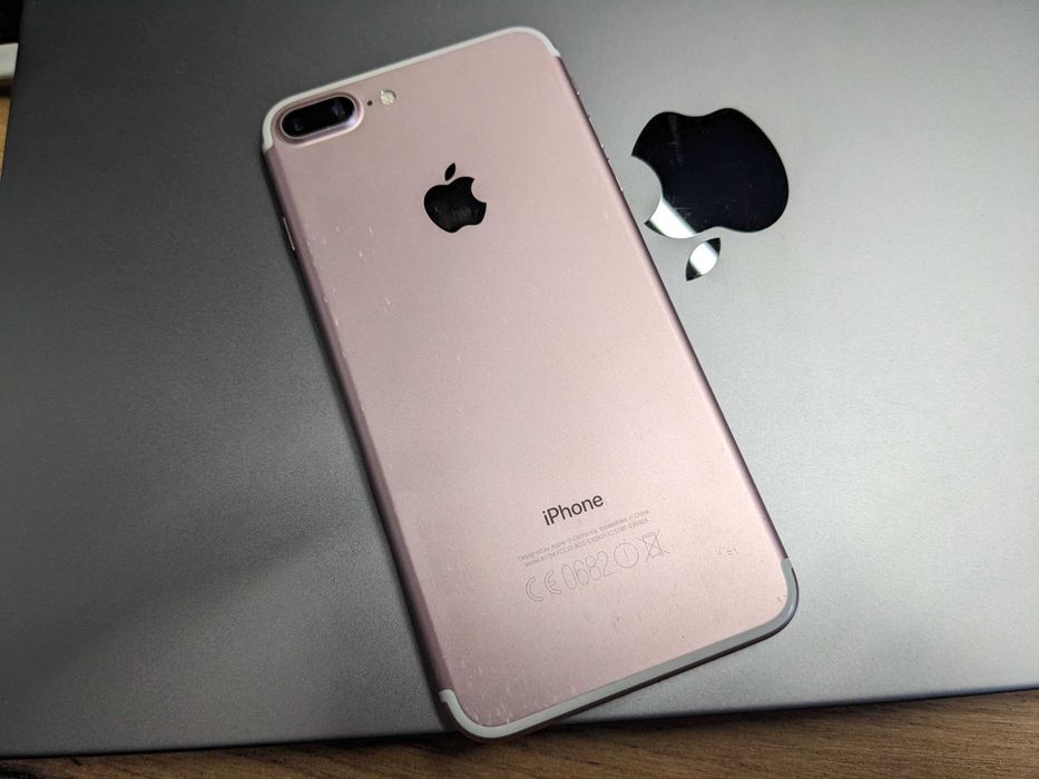 Продам iPhone 7 Plus Rose Gold 128GB Neverlock