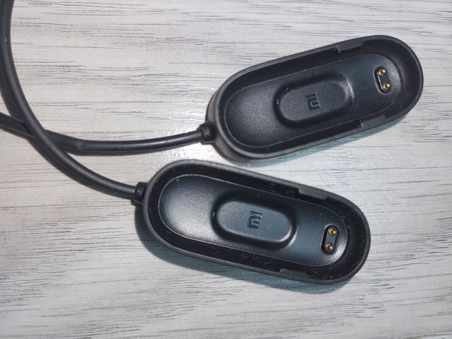 Зарядний пристрій, ремінець на Mi band 4