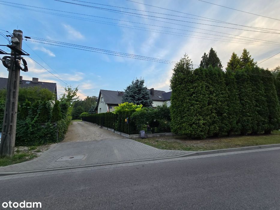 Bezpośrednio na sprzedaż – Działka budowlana