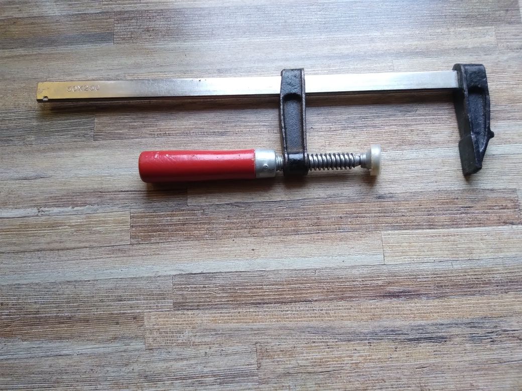 Zacisk stolarski 50x250 Prl