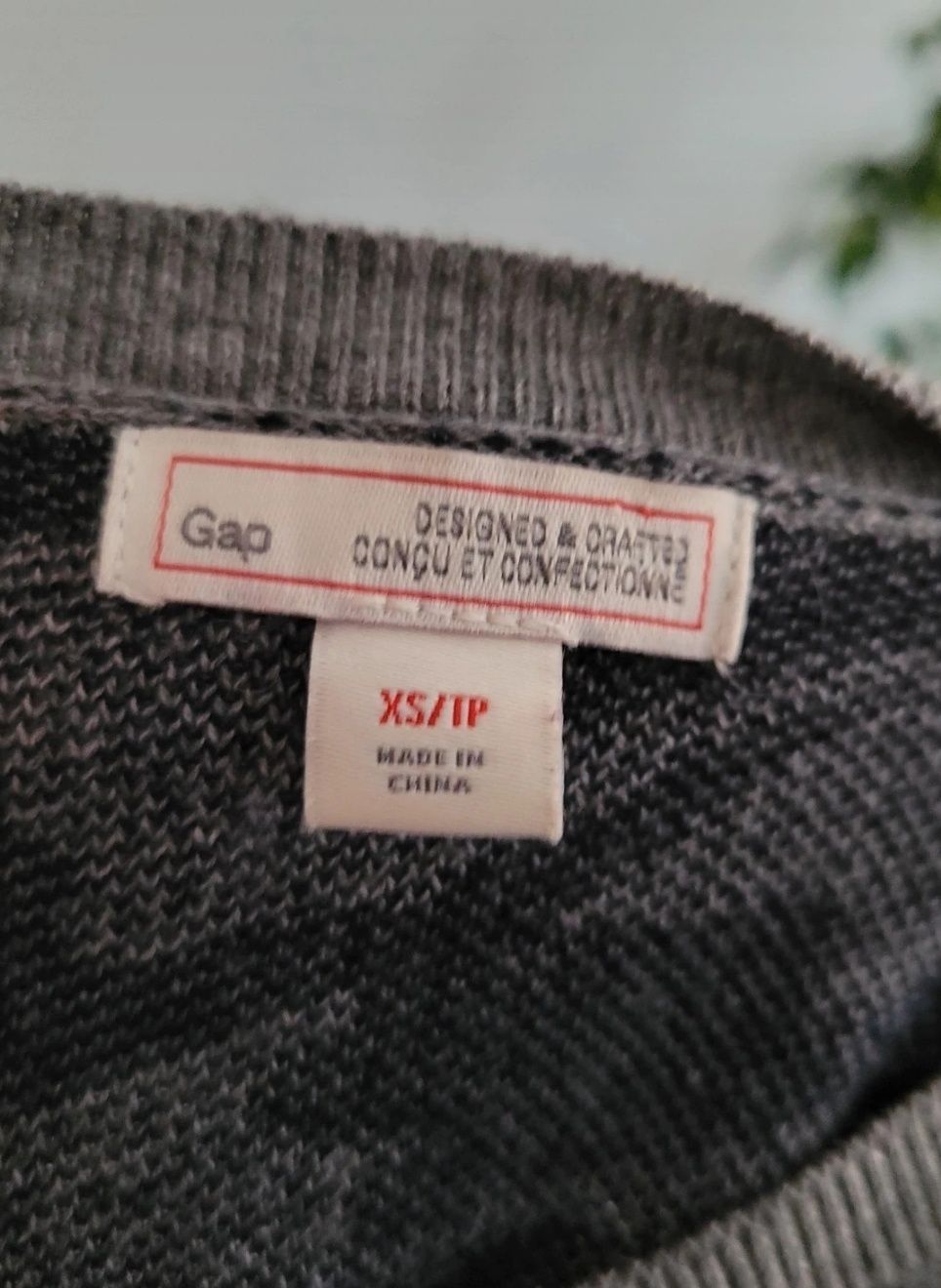 Szary sweter damski z wełną w pepitkę elegancki klasyczny premium Gap