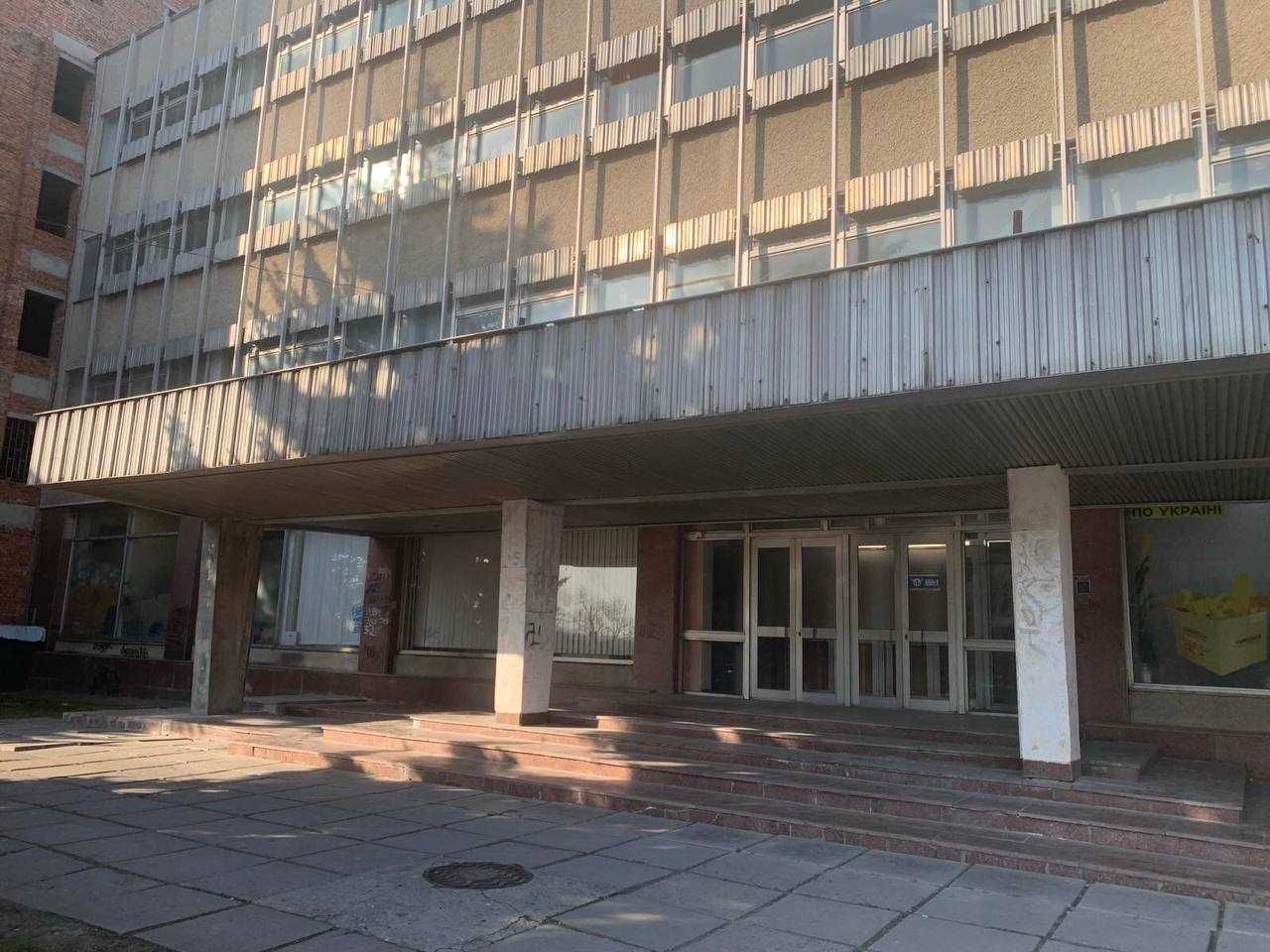 Центр, 1 пов, 113,5 м2, вул. Соборна, 9