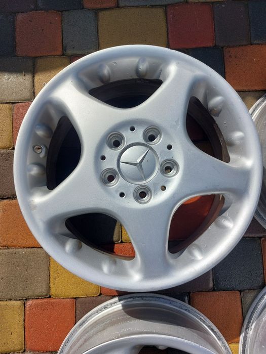 Оригінальні легкосплавні диски R16 мерседес  Aклас