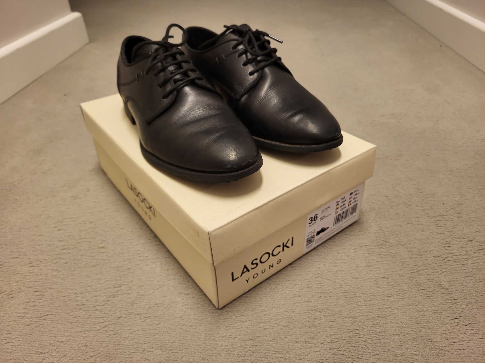 Buty eleganckie 36 chłopiec Lasocki czarne
