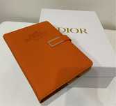 Блокнот Hermes +ручка брендована в подаркнок !