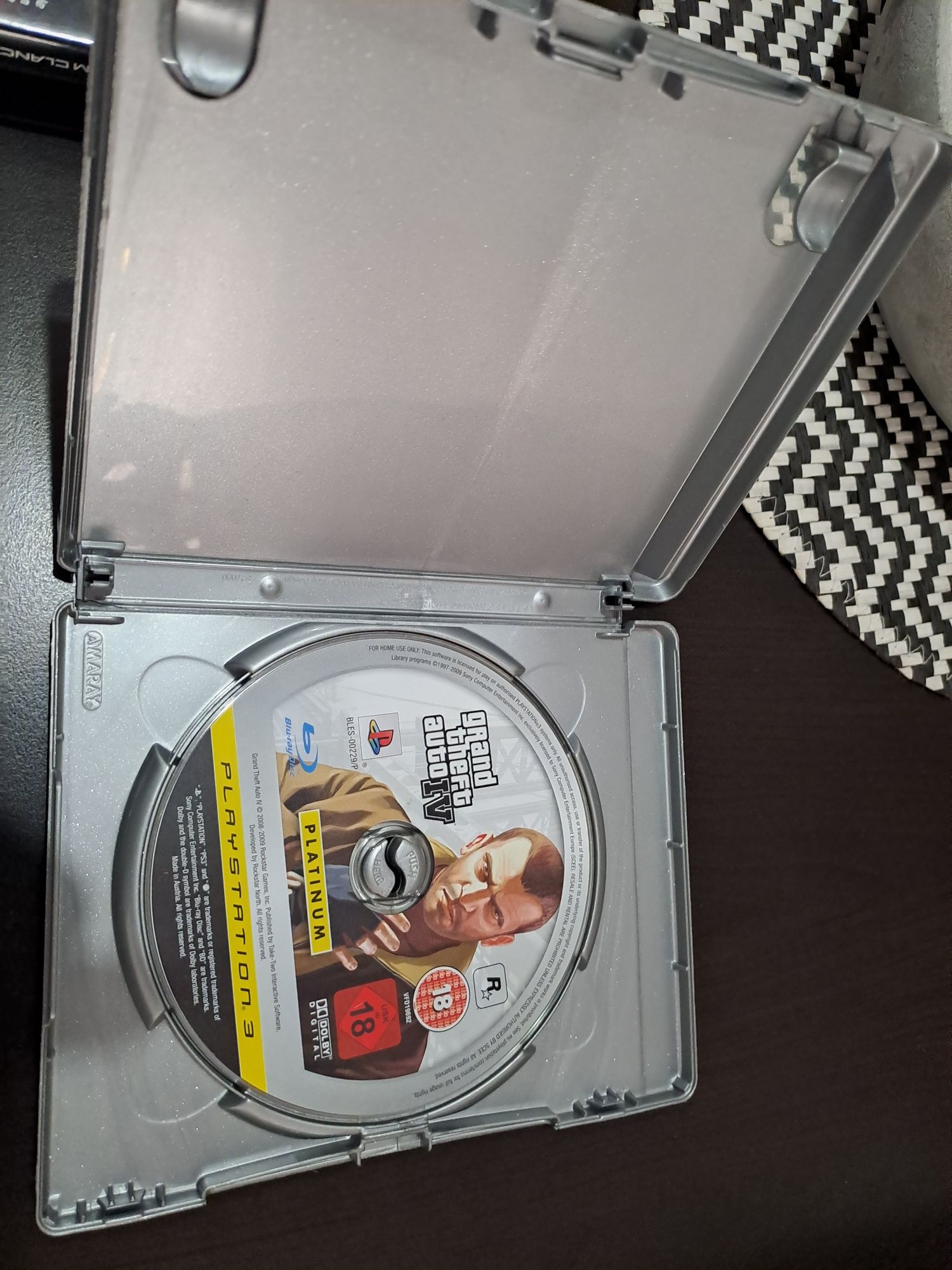 Jogo grand theft auto iv