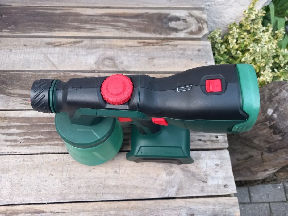 Pistolet malarski UNIVERSALSPRAY 18V-300