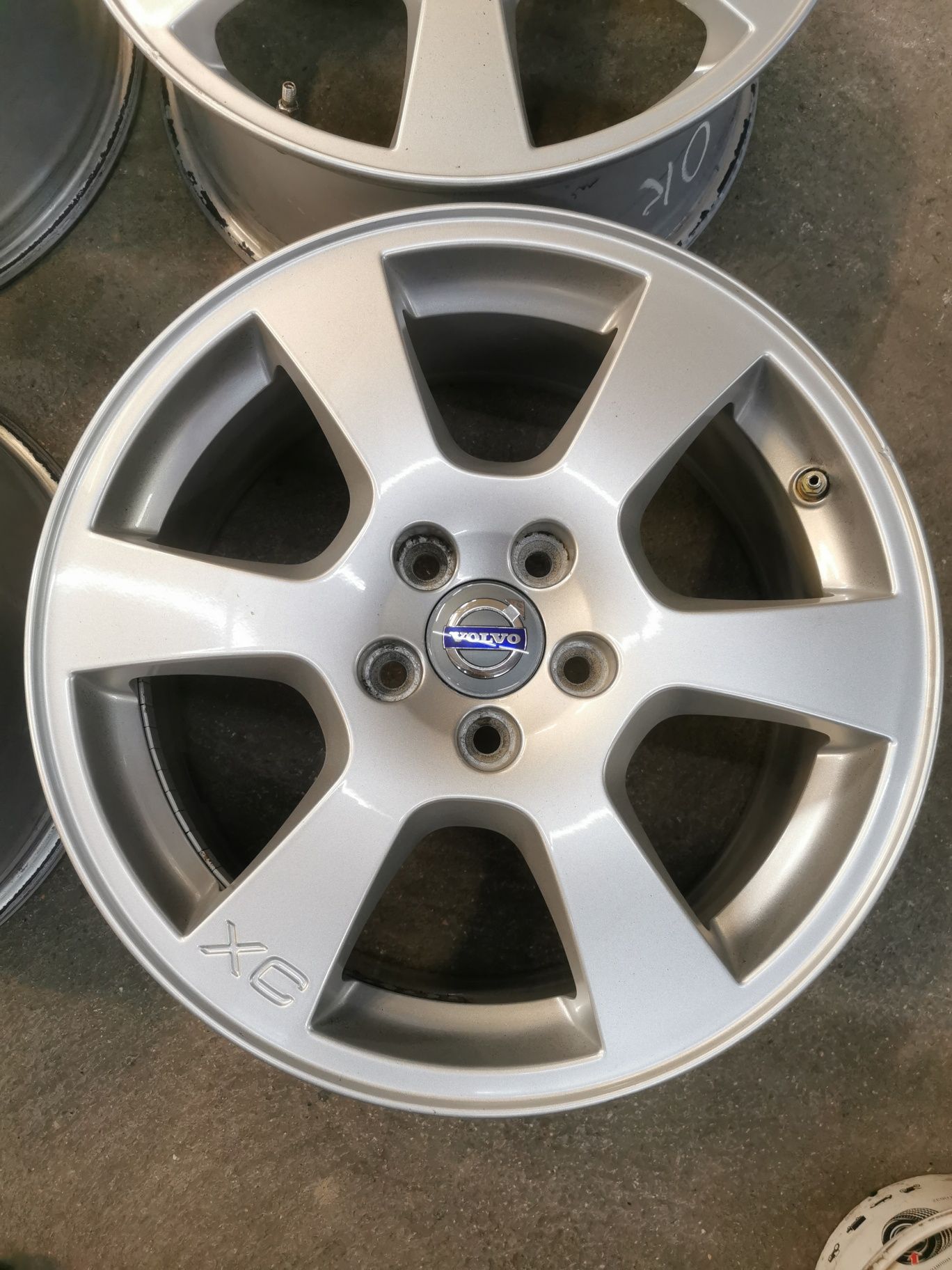 Felgi aluminiowe 17" ET55 7.5J VOLVO