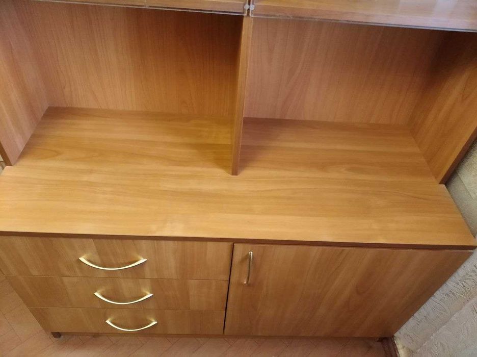 Книжный шкаф со встроенным комодом, современный, не совдеп, Салтовка