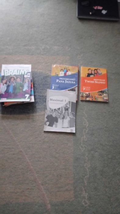 Książki, ćwiczenia religia,matematyka , historia