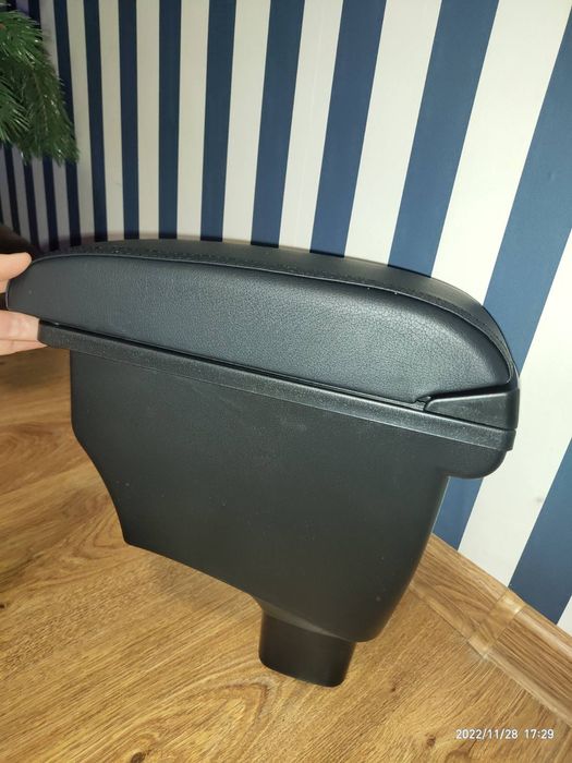 Подлокотник підлокітник Suzuki sx4 Сузуки SX4