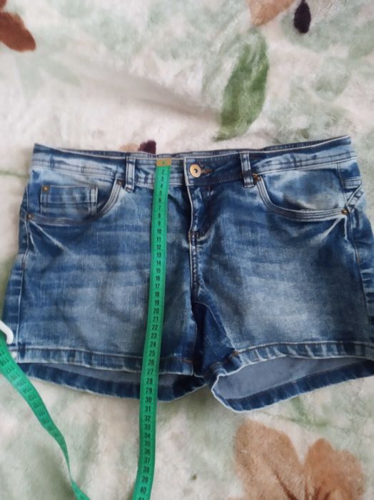 Джинсові шорти жіночі